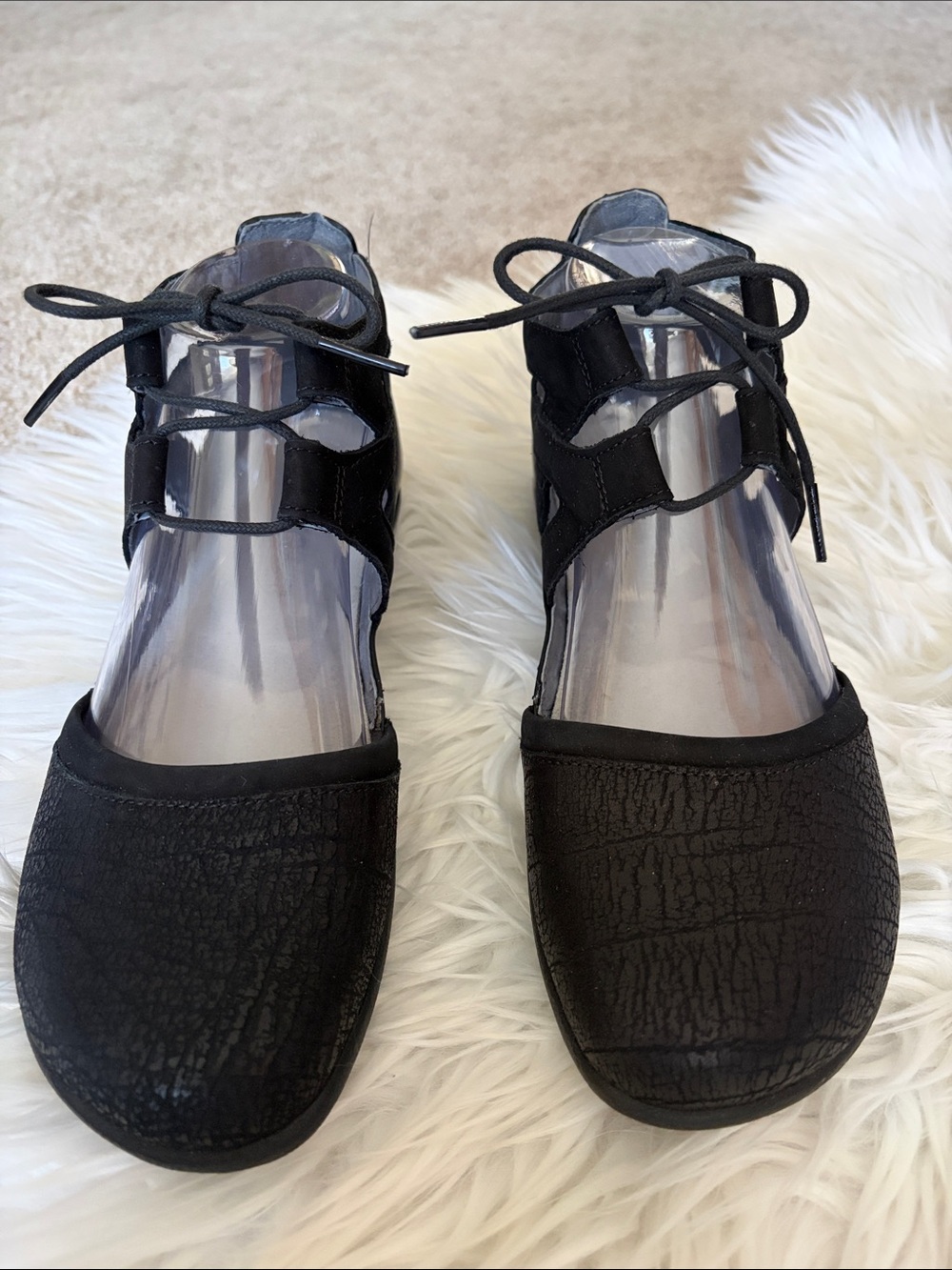 NAOT Kata Women’s Lace-Up Closed Toe Sandals in Black Crackle Leather Size EU 38 - Picture 3 of 16